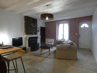 Gîte Rénové avec Jardin Clos et Terrasse - Idéal Familles/Amis, Eure-et-Loir, Proche Nogent le Rotrou - FR-1-581-104 - 5