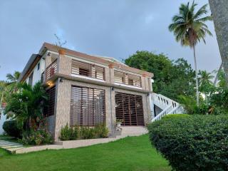 Complejo Villa Las Palmeras Piscina, Billar, Jardín, BBQ @drvacationsrental - Santa Bárbara de Samaná - 0