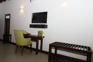 Hotel Ro Kalawewa - Anuradhapura District - 3