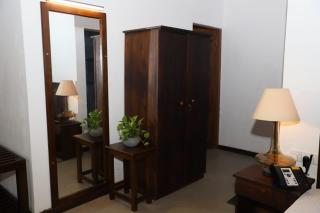 Hotel Ro Kalawewa - Kalawewa Walauwa - 1