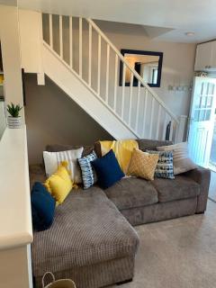 The Lookout, cottage in the heart of Mumbles - 9