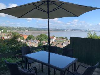 The Lookout, cottage in the heart of Mumbles - 8