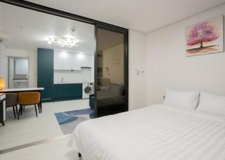 Jeju Seomun Residence Hotel - Jeju - 8