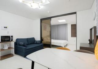 Jeju Seomun Residence Hotel - Jeju - 7