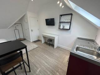 7 Studio, Filton, next to airbus - Bristol - 5