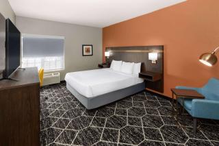 La Quinta by Wyndham Olathe - Olathe - 2