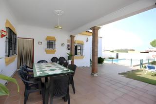 Chalet con piscina privada y barbacoa solo familias - Conil de la Frontera - 3