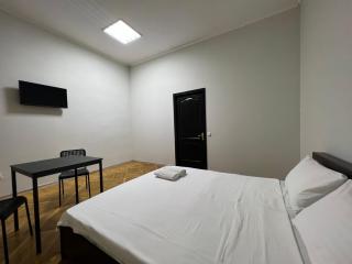 Apartments near Palace Ukraine - Kiev - 4