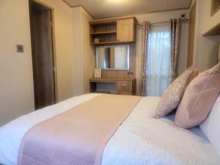 New Forest 2-Bed Premium Holiday Home, Hoburne Bashley Holiday Park,New Milton, Park Leisure Pass at an additonal cost - New Milton - 1