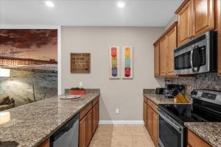 4 Bedrooms - 3 Bathrooms - Storey Lake 3195 Pp - Orlando - 6