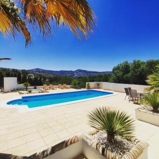 CORTIJO PENNYMARIA Poolside Apartment near Montefrio with stunning views - Montefrío - 0
