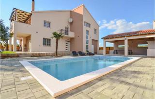 Amazing Apartment In Kasic With Wifi - Kašić - 0