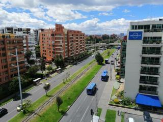 Bien ubicado, cómodo y funcional - Bogotá - 3