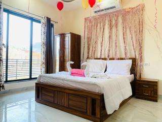 Nature Villa with pool table and big garden - Lonavala - 2