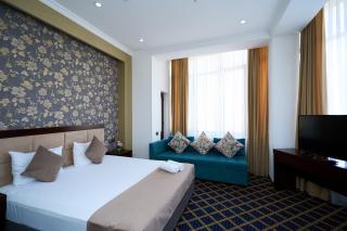 Corniche City Inn - Baku - 9