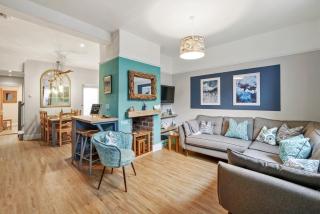 3-BR Stylish Spacious Townhouse, Perfect for Groups, Sleeps 6 with Free On-Street Parking Permit, Southsea - WORK CONTRACTORS and EASTER SPECIAL OFFER - by Blue Puffin Stays - Portsmouth - 7