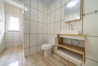 021 - Lindo Residencial com Piscina e Jacuzzi em Bombas - Bombinhas - 9