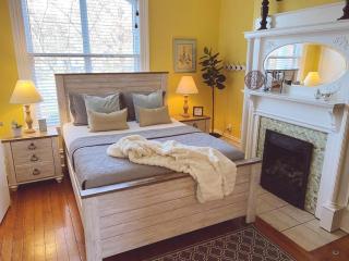 Kathy's Place - Pet Fee Additional Charge - Lexington - 5