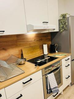City Apartment - 9 Bedrooms - 22 Beds - WiFi - Kitchen - Paderborn - 4