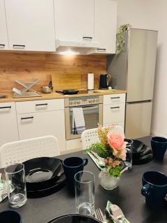 City Apartment - 9 Bedrooms - 22 Beds - WiFi - Kitchen - Paderborn - 5