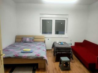 Cozy family hotel add meals - Subotica - 2