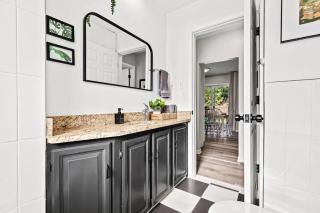 New! Warm & Cozy 3BR w/ Hot Tub, Firepit & BBQ! - 9