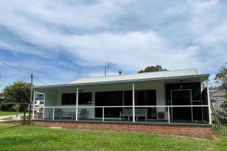 Milk Wharf Cottage - Wallis Lake - Forster - 0