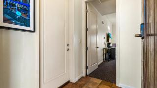 LV000 Freshly Furnished Upstairs LV Studio - La Quinta - 4
