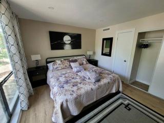 Contemporary bliss-newly renovated cozy villa! - Hilton Head Island - 8