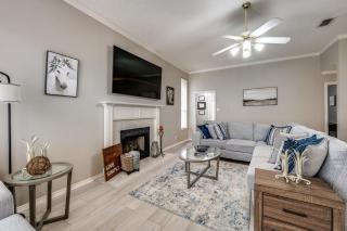 Spacious Brick House 3BR 2BA A+ - Denton - 2