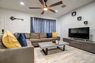 Modern Home-Downtown-3 Bedroom- King Bed - Phoenix - 3