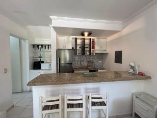 Flat Estudio 220 amarílis 3 Piscinas climatizadas, sky com 170 canais carregar veiculo eletrico, Bertioga, Riviera de São Lourenço Apartamento estúdio, cozinha equipada completa, serviço de hotelaria, limpeza e trocas diária de toalhas, WI-FI 500 MB - Riviera de São Lourenço - 6