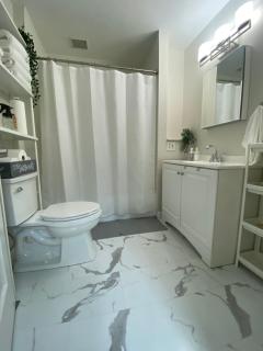 Boston 2bd- Walk to Harvard, MIT, subway Parking - Somerville - 1