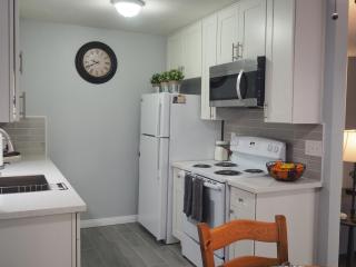 Charming 1Bedroom Vacation Condo - Oceanside - 1