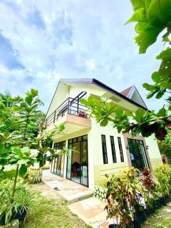 4 Bedrooms Guesthouse with Pool and Mangrove Park - Alburquerque - 7