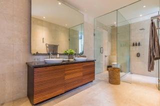 Eshara 23 an Amazing 5 BR Pool Villa walking distance to Beach - Seminyak - 5