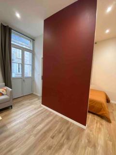 Logement entier-Clim-100%équipé-Hypercentre-Balcon - 2