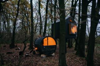 KeepCalm Treehouse far from the civilization - - 9