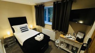 Highfield Coach House - Lymington - 2