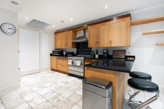 Beautiful 4 Bedroom House near Paddington Station - London - 3