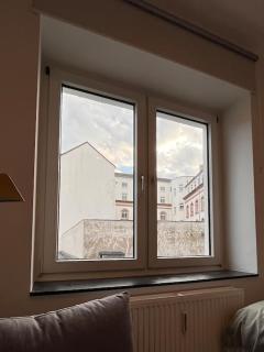 Quiet and sunny studio in absolut city center - Düsseldorf - 3