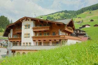 Aparthotel Dorfplatzl Garni - 0