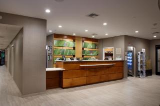 SpringHill Suites Savannah Airport - 8