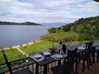 PALEGA BEACH INN - - 0