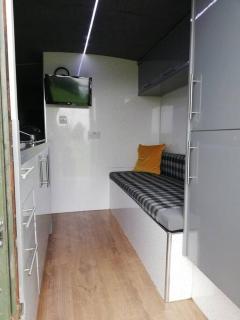 Military Shepherd Hut - Haxey - 4