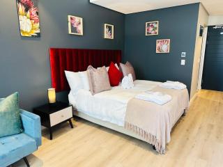Urban Elephant Hotels, 16 On Bree - 1