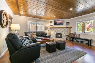 Hidden Willow at Tahoe Park - Cozy 2 BR Cabin, Walk to Dining, Near Skiing - 0