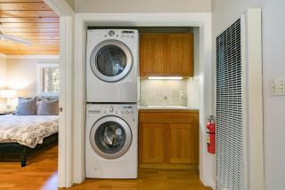 Hidden Willow at Tahoe Park - Cozy 2 BR Cabin, Walk to Dining, Near Skiing - Tahoe City - 1