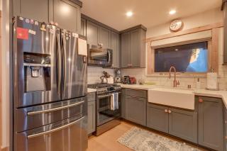 Olympic Valley Hideaway - Newly Remodeled Cabin with Private Hot Tub - Olympic Valley - 1