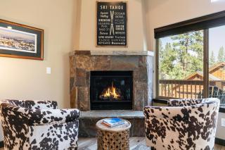 Pinecrest at Winter Creek- Cozy Cabin w Hot Tub, Walk To Downtown Truckee - Truckee - 7